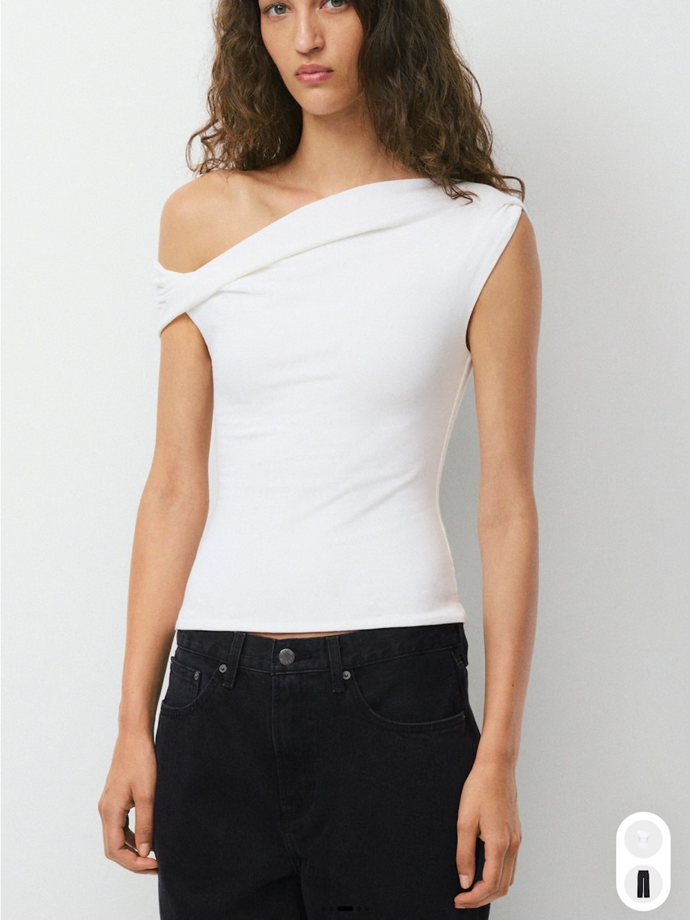 Aritzia Casual Contour Ravish Top in White